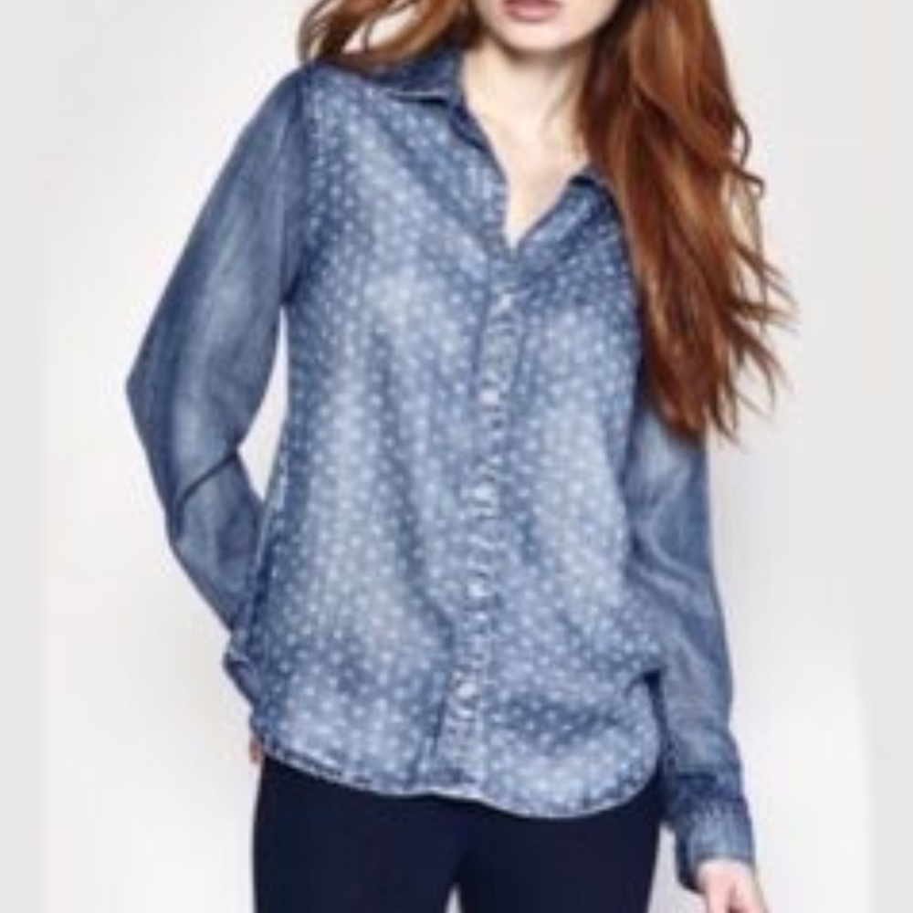 Cloth & Stone women S Chambray button down shirt